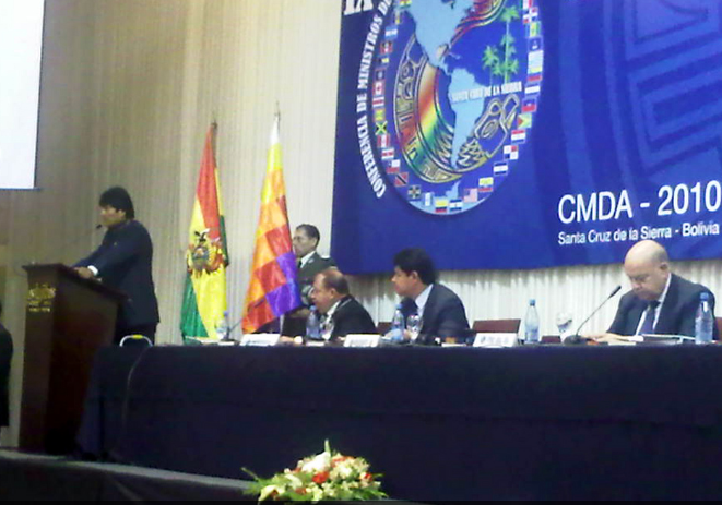 Morales am Rednerpult bei der OAS-Tagung