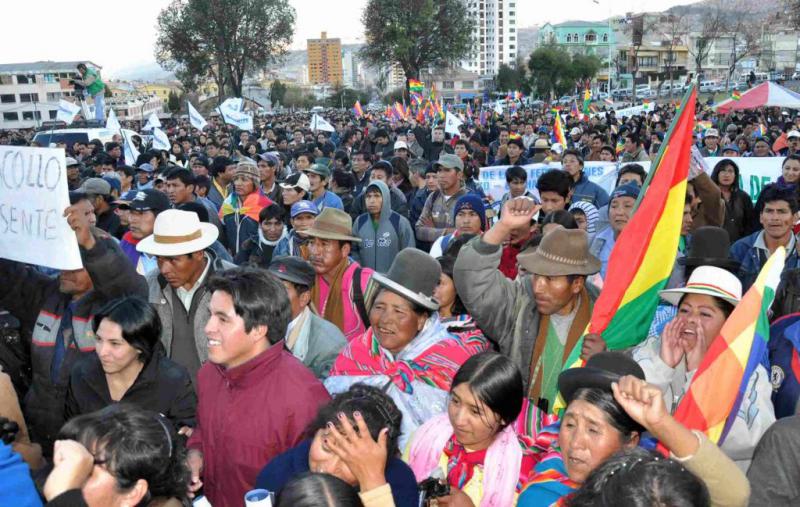 Auf dem Plaza Villaroel von La Paz versammelten sich zehntausende Menschen