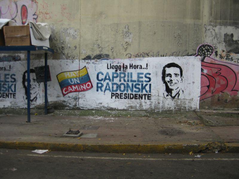 Wandbild der Anhänger: "Die Stunde ist gekommen - Präsident Capriles Radonski" ...