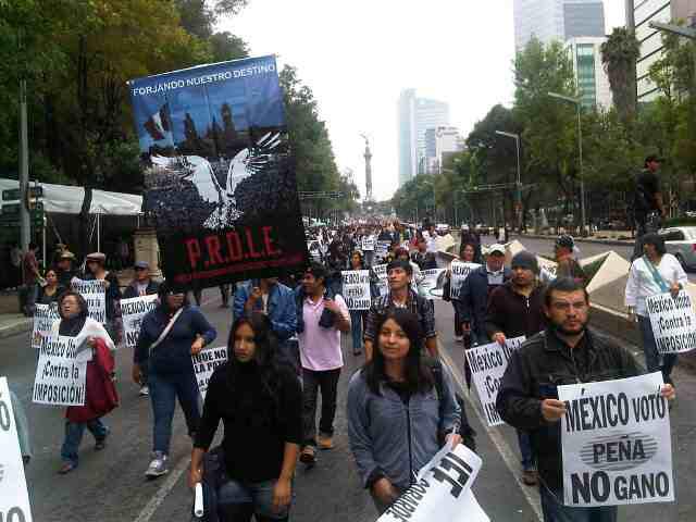 Demonstranten am Samstag: "Mexiko hat gewählt – Peña hat nicht gewonnen"