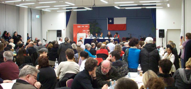 Volles Haus in Frankfurt: über 300 Menschen wollten die Gäste aus Chile hören