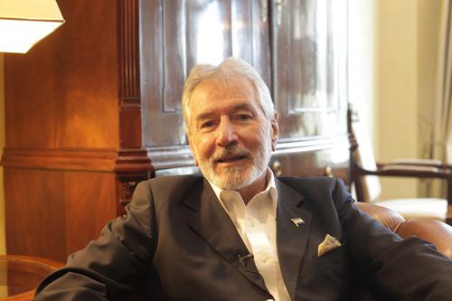 Nicaraguas Außenminister Samuel Santos während des Interviews mit amerika21.de