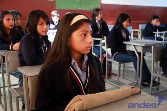 Schülerinnen in Ecuador. Der Bildungsplan der Regierung wird von der EU mit 137 Millionen Euro unterstützt