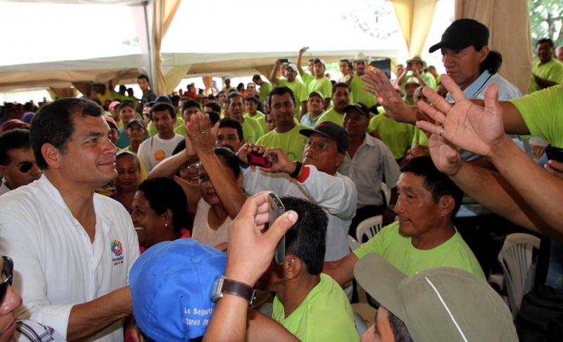 Treffen zwischen Präsident Correa und den Arbeitern von La Clementina
