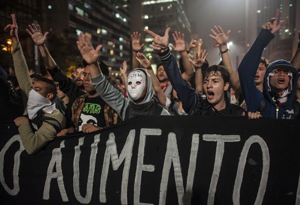 Demonstration gegen Fahrpreiserhöhungen und Polizeigewalt in São Paulo