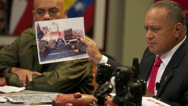 Parlamentspräsident Diosdado Cabello präsentierte im Fernsehen Beweismaterialien