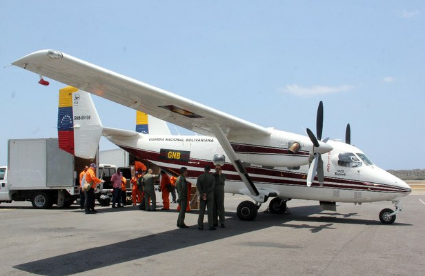 Die Hilfsgüter mussten mit Kleinflugzeugen nach Dominica gebracht werden