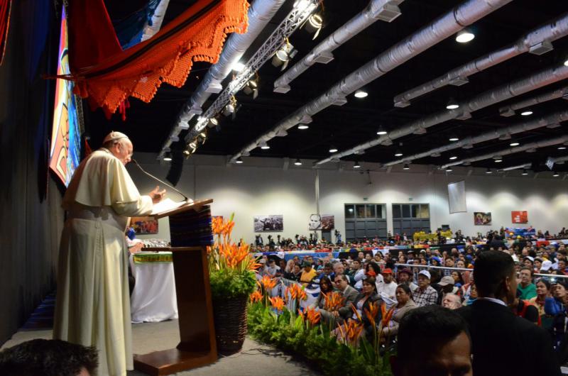 Der Papst bei seiner Ansprache in Santa Cruz