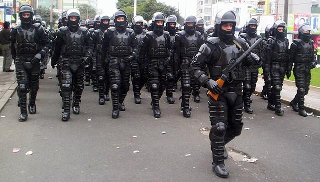 Sondereinheiten der Polizei zur Aufstandsbekämpfung in Peru