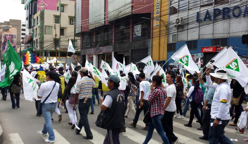 Pro-Morales-Demonstration für das "Sí" in Cochabamba, eine Woche vor dem Referendum Pro-Morales-Demonstration für das "Sí" in Cochabamba