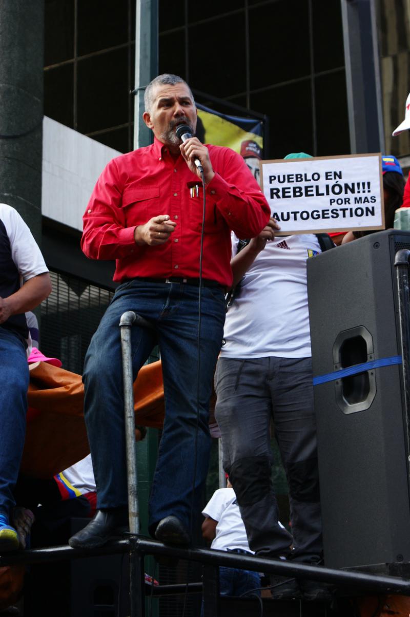 Ricardo Molina, ehemaliger Wohnungsbauminister, jetzt sozialistischer Abgeordneter im Parlament, spach ebenfalls bei der Demonstration