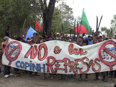 Protestaktion gegen das Wasserkraftwerkprojekt Agua Zarca in Honduras