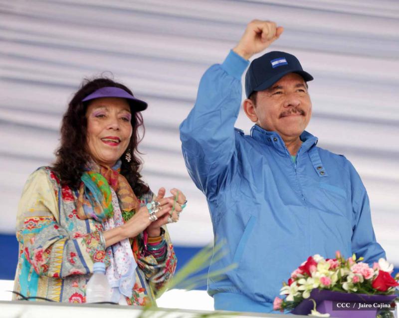 Gilt als Favorit: Präsident Daniel Ortega. Für die Vizepräsidentschaft kandidiert seine Ehefrau Rosario Murillo, FSLN-Mitgiled seit 1969