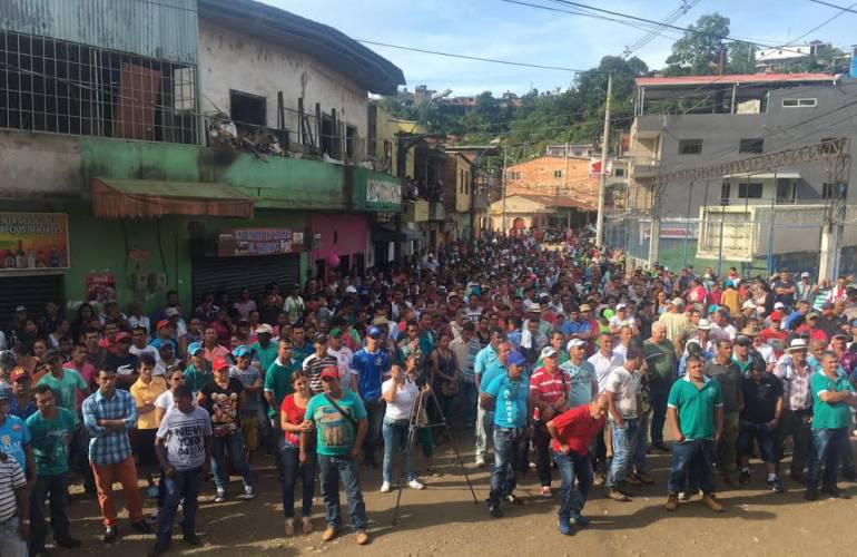 Bergarbeiter in Kolumbien streiken seit über einem Monat
