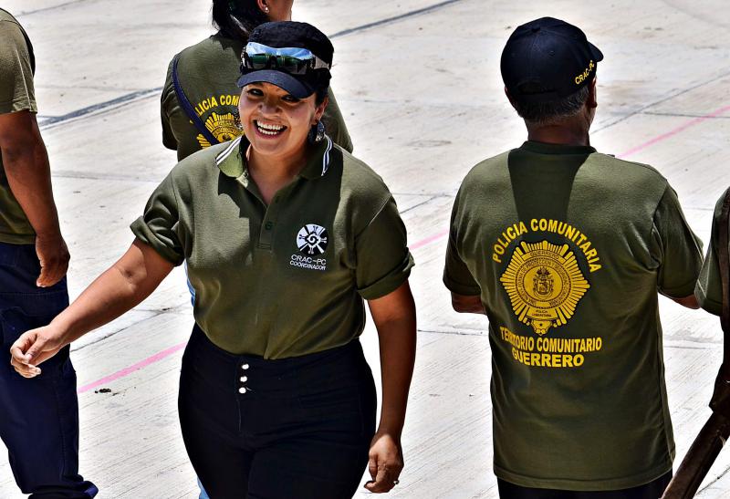 Nestora Salgado als Kommandantin der Autonomen Kommunalen Polizei der Gemeinde O