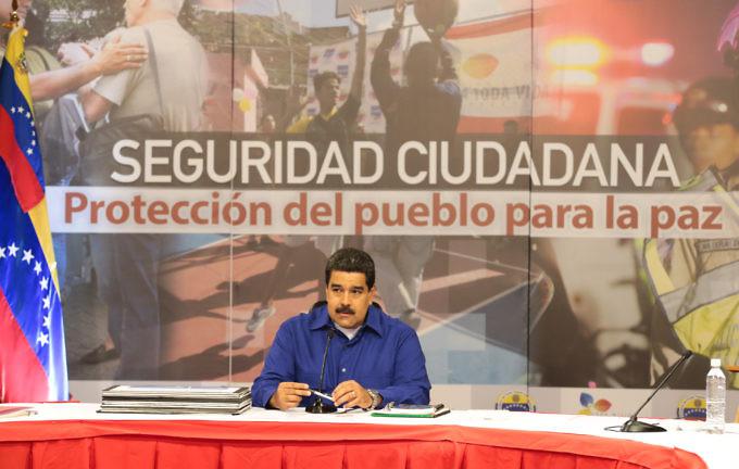 Venezuelas Präsident Nicolás Maduro stellt das neue Sicherheitskonzept vor