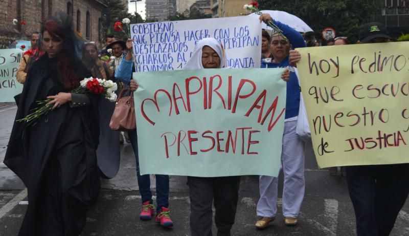 Gedenken an das Massaker von Mapiripan im Jahr 1997 bei einer Demonstration gegen Straflosigkeit in Kolumbien