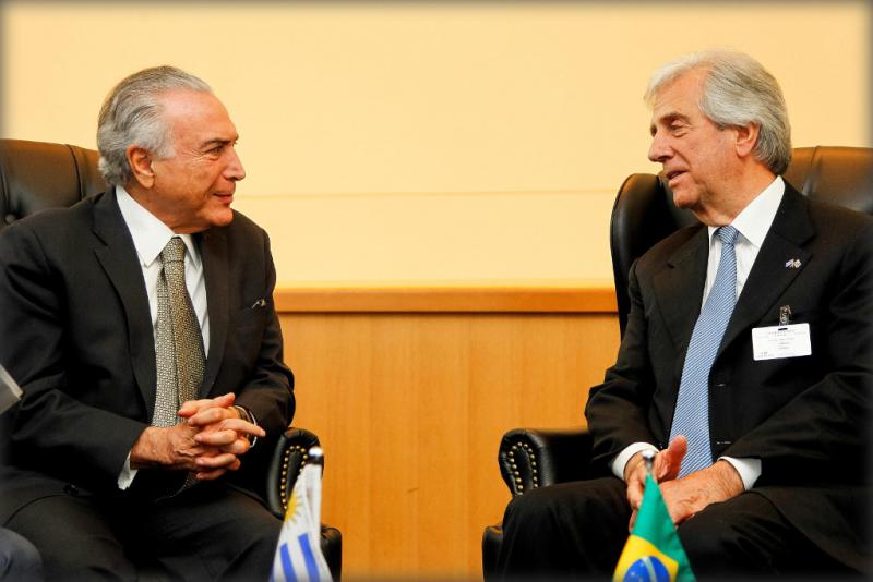 Uruguays Präsident Tabaré Vázquez ist sich in Sachen Freihandel einig mit Brasliens De-facto-Präsident Michel Temer ...