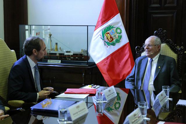 Zeid Raad Al Hussein, Hoher Kommissar für Menschenrechte der Vereinten Nationen, im Gespräch mit dem Präsidenten von Peru Pedro Pablo Kuczynski