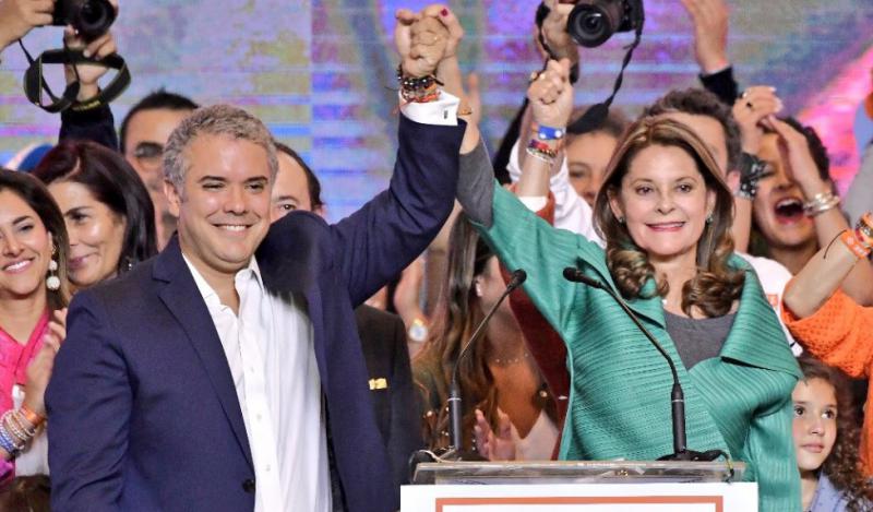 Wahlsieger Iván Duque mit der designierten Vize-Präsidentin Marta Lucía Ramírez in Kolumbien