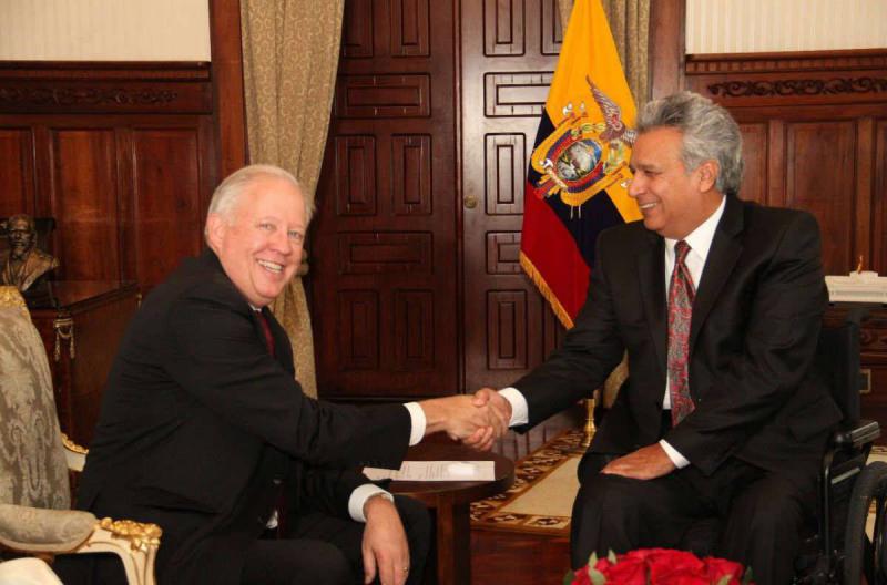 US-Vizeaußenminister Tom Shannon und der Präsident von Ecuador, Lenín Moreno