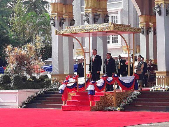 In Laos wurde Díaz-Canel von Präsident Bounnhang Vorachith empfangen