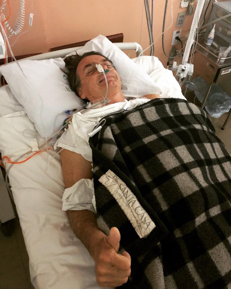 Pressefoto aus dem Krankenhaus: Bolsonaro könnte das Attentat nutzen