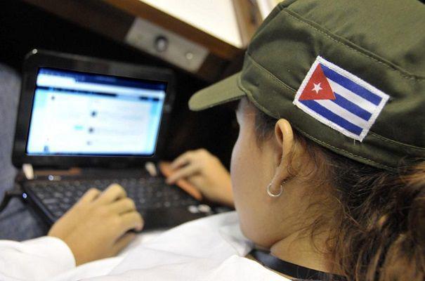 In Kuba haben sich mehr als 5,3 Millionen Nutzer beim Internetversorger registriert und 27 Millionen Zugangskarten zum Preis von einem CUC pro Stunde wurden verkauft