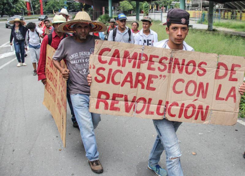 Die Marschierer betonten immer wieder ihre Verbundenheit mit der bolivarischen Revolution
