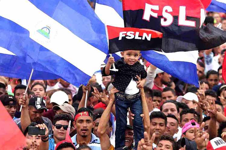 Anhänger der Regierungspartei FSLN in Nicaragua