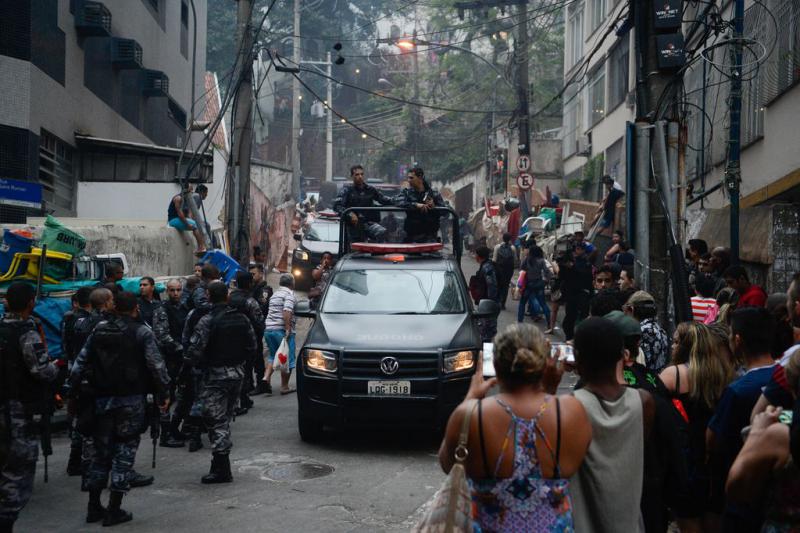 In Rio de Janeiro sterben am Tag fünf Menschen durch Polizeigewalt.