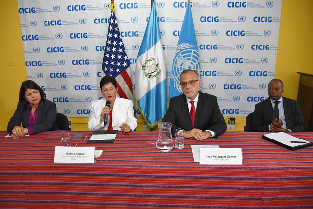 Die UN-Mission Cicig und ihre bisherigen Vorkämpfer gegen die Korruption in Guatemala, Ivan Velásquez (zweiter von rechts) und Thelma Aldana (zweite von links), mussten ihre Arbeit nun offiziell beenden