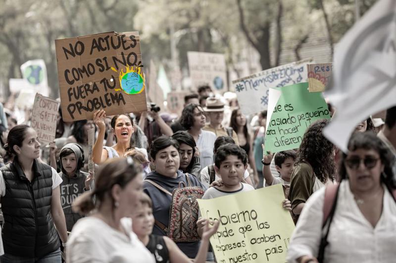 Demonstranten für aktivere Klimapolitik