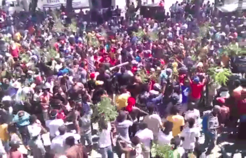 Seit Wochen protestiert die Bevölkerung in Haiti (Screenshot)