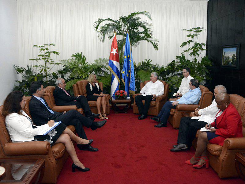 Der kubanische Präsident Díaz-Canel mit Federica Mogherini, der EU-Außenbeauftragten