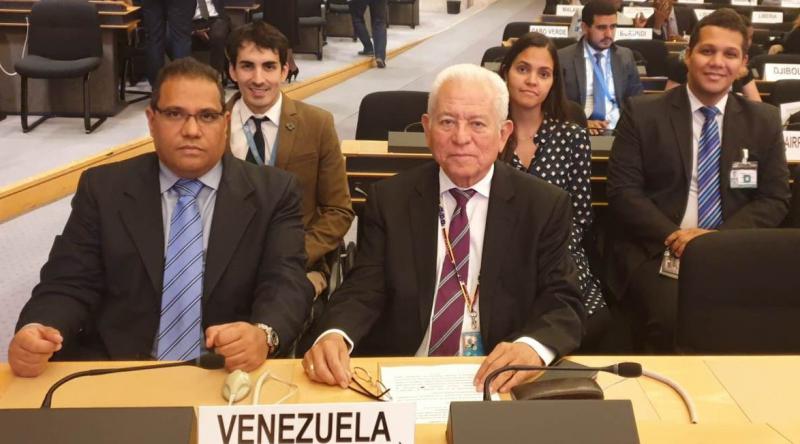 Venezuelas Delegation bei der Sitzung des Exekutivkomitees des UNHCR. Ganz links im Bild der Präsident der Nationalen Kommission für Flüchtlinge, Juan Carlos Alemán