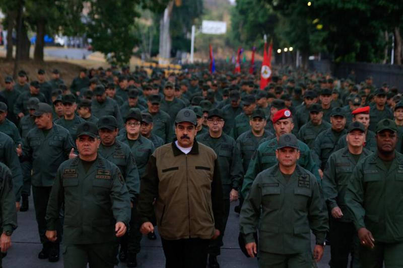 Venezuelas Präsident Maduro führte am Donnerstag den "Marsch für militärische Loyalität zu Bolívars Heimatland" an
