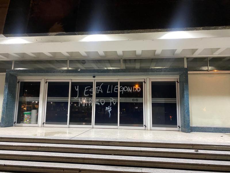 "Der März ist gekommen": Graffito an der Universität Concepción, Chile