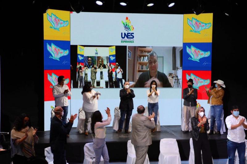 Bei der Kür des Ersatzkandidaten der UNES für das Vizepräsidentenamt war auch Rafael Correa zugeschaltet