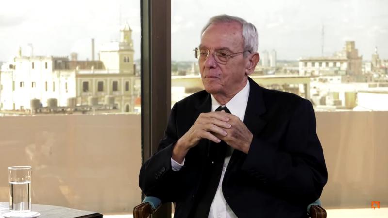Havannas Stadthistoriker Eusebio Leal in der Sendung "Mesa redonda" im Gespräch mit  Randy Alonso im Oktober 2019