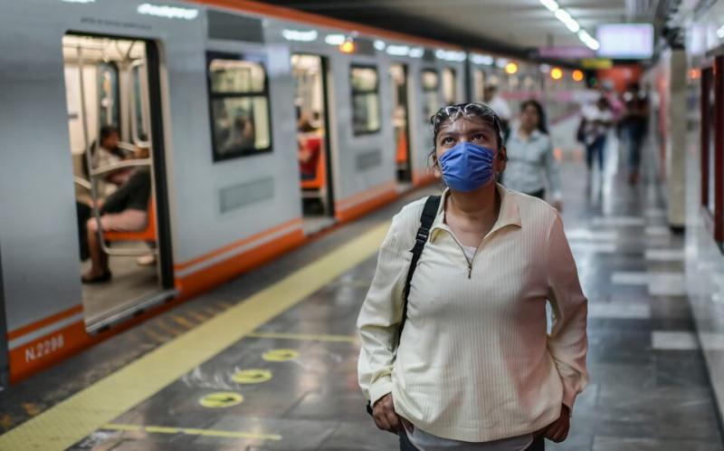 Mediziner der Nationalen Autonomen Universität von Mexiko raten der Bevölkerung, Mundschutz zu tragen