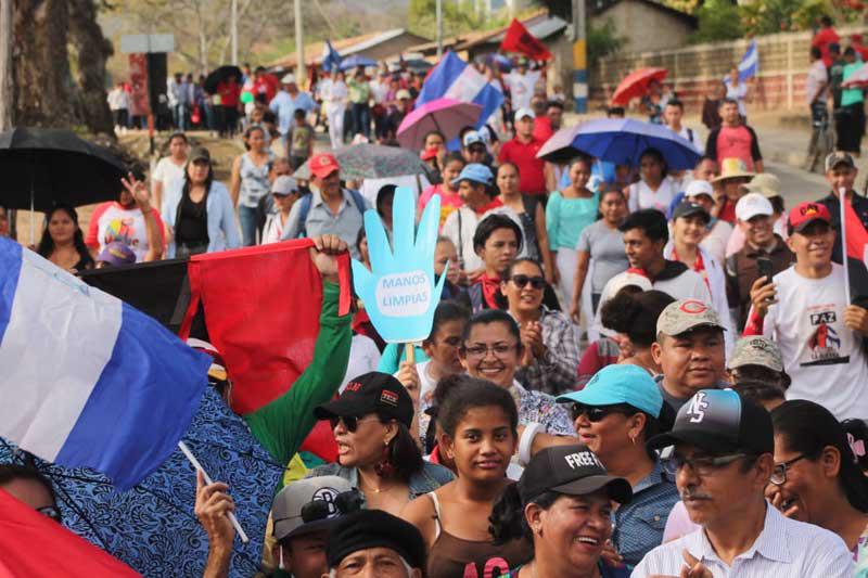 Fragwürdig: Massendemo gegen den Virus in Managua, Nicaragua