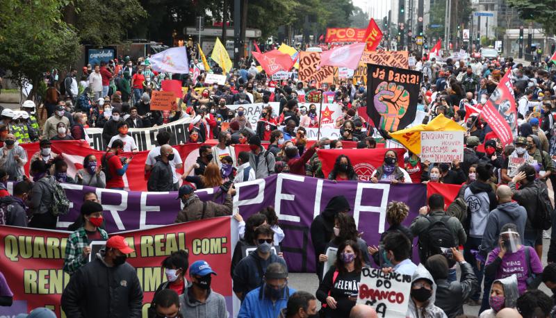 Tausende demonstrierten am Samstag in São Paulo "für die Demokratie" und gegen Bolsonaro.