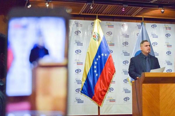Der venezolanische Generalstaatsanwalt Tarek William Saab bei der Erläuterung der Ermittlungen gegen Alcalá, Guaidó und weitere Personen