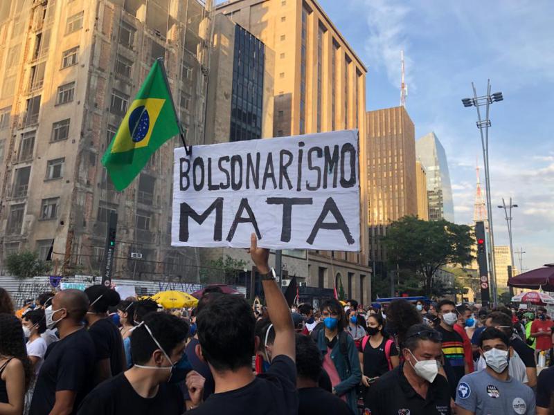 In der Metropole Sao Paulo auf der Avenida Paulista: "Bolsonarismus tötet"