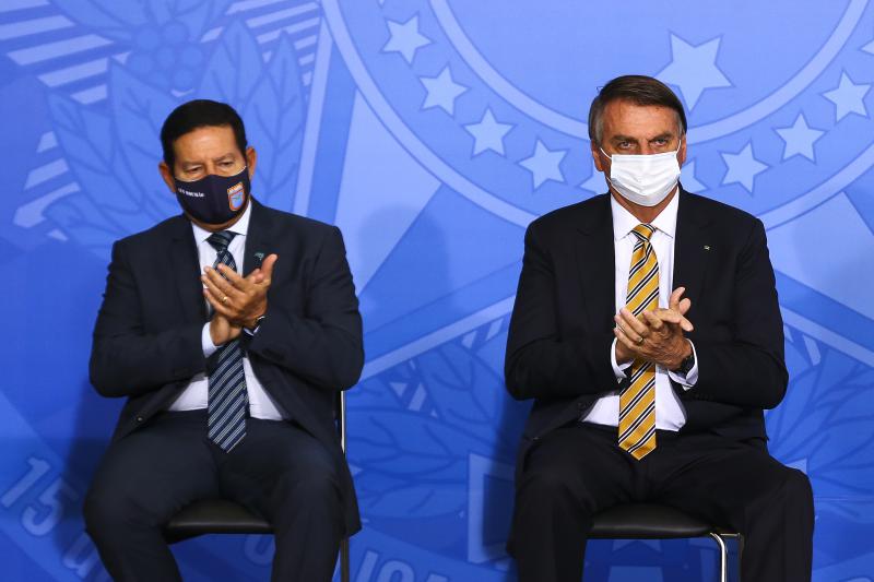Brasiliens Bevölkerung hat sie satt: Vize-Präsident Hamilton Mourão und Präsident Jair Bolsonaro