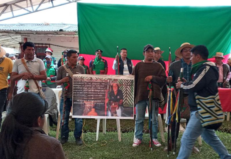 Im indigenen Selbstverwaltungsgebietes von La Laguna nimmt die Gemeinde Abschied von ihrer obersten Repräsentantin