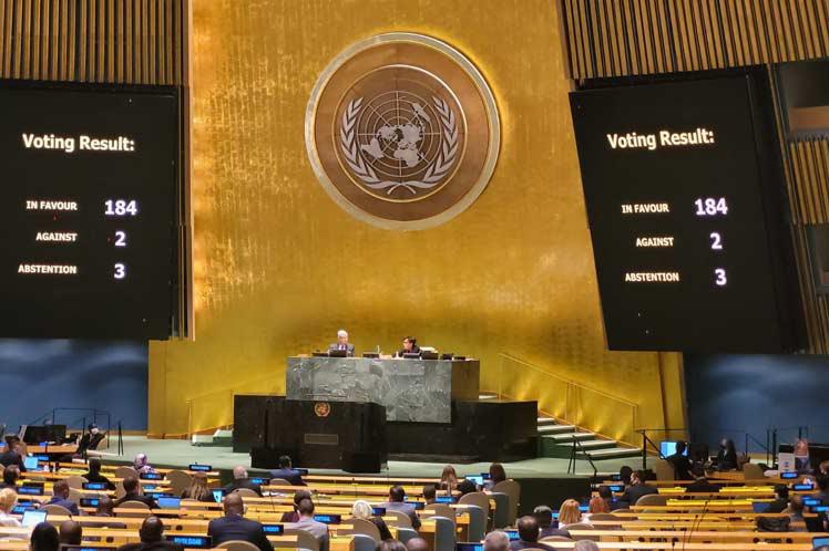 Jahr für Jahr verurteilt eine überwältigende Mehrheit der UN-Generalversammlung die seit 1962 bestehende Blockade der Vereinigten Staaten gegen Kuba.