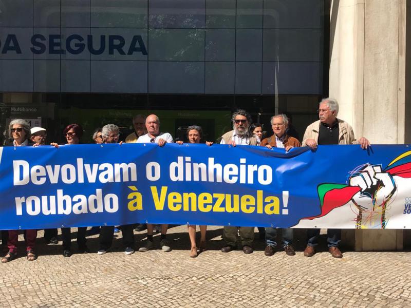 Protestaktion vor dem Hauptsitz der Novo Banco in Lissabon (Juni 2019)