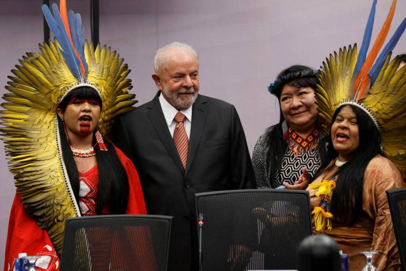 Die indigenen Abgeordneten Sônia Guajajara (PSOL), Joênia Wapichana (Rede) und Célia Xakriabá (PSOL) sind Teil des Lula-Übergangsprozesses